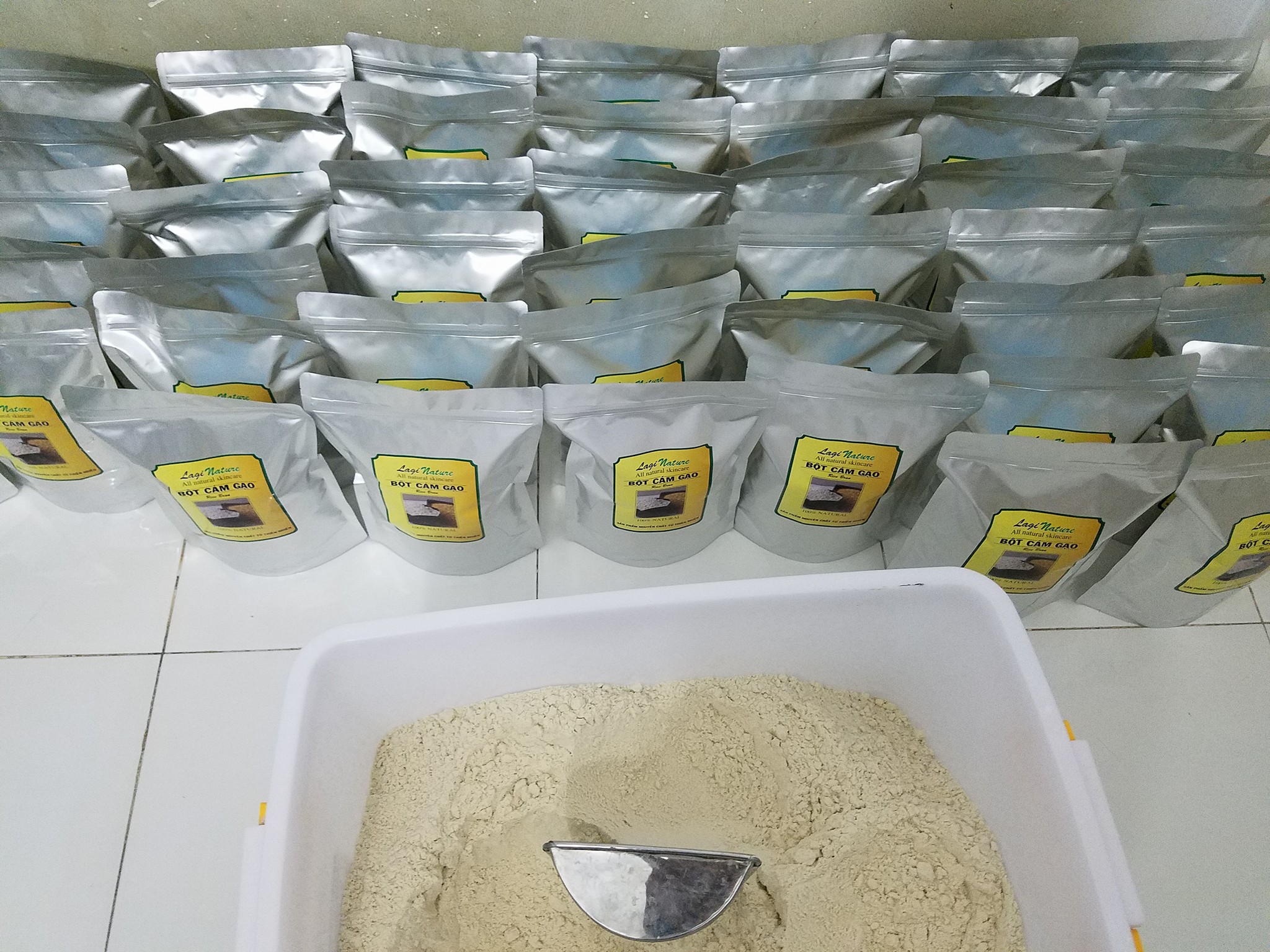 cám gạo nguyên chất